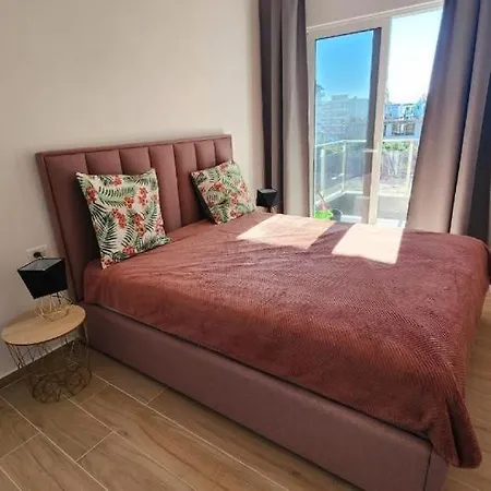 Jusal Sea View * סרנדה