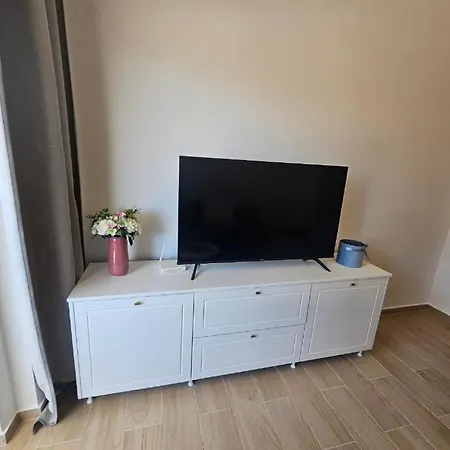 Jusal Sea View * Sarandë