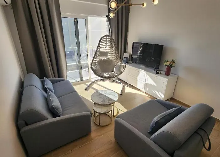 Jusal Sea View * Sarandë